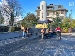 Parcare de reședință reabilitată pe strada Narciselor, în cartierul Zamca