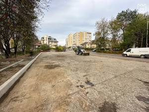 Parcare de reședință reabilitată pe strada Narciselor, în cartierul Zamca