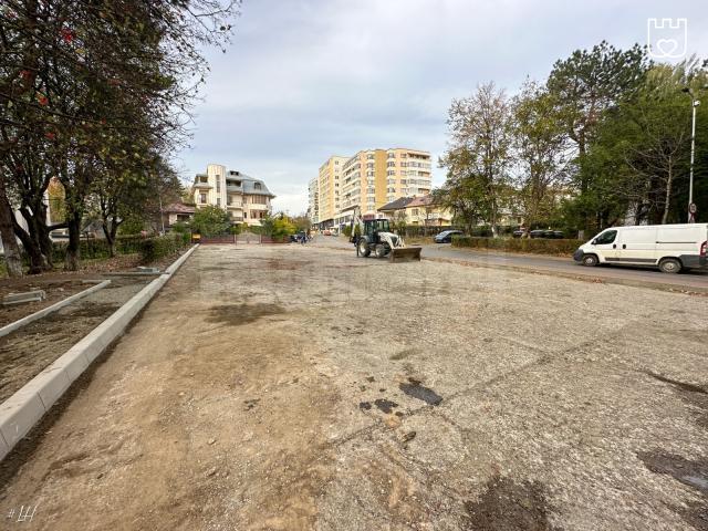 Parcare de reședință reabilitată pe strada Narciselor, în cartierul Zamca