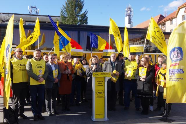 Caravana „Patrioți în Europa” la care participă candidații AUR pentru Parlamentul European a ajuns, luni, în Gura Humorului și Suceava