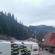 Plan Roșu declanșat în Suceava după un accident între un autocamion și un microbuz