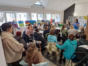 Peste 400 de familii de refugiați ucraineni au beneficiat de consiliere și sprijin material substanțial din partea Asociației Institutul Bucovina