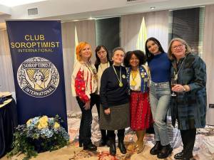 Zeci de persoane prezente la festivitatea de înființare a Clubului Soroptimist Internațional Suceava