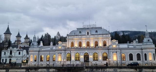 Lucrări la Cazinoul din Vatra Dornei pentru pregătirea Zilei Bucovinei