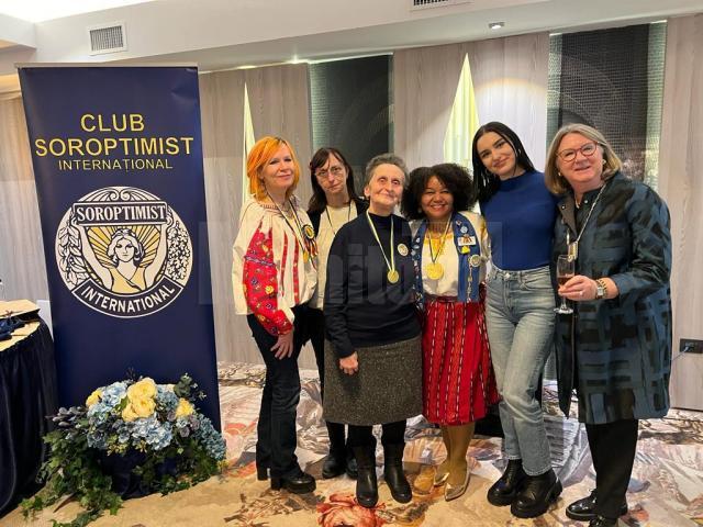 Zeci de persoane prezente la festivitatea de înființare a Clubului Soroptimist Internațional Suceava