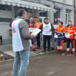 Personalul de la Ambulanța Suceava protestează în fața sediului față de noua lege a pensiilor