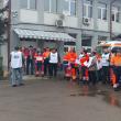 Personalul de la Ambulanța Suceava protestează în fața sediului față de noua lege a pensiilor