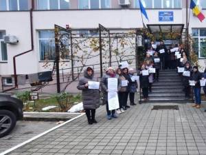 Angajatii Casei de Pensii Suceava vor protesta zilnic timp de două ore fără ca activitatea instituției să fie întreruptă