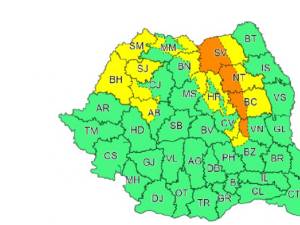 Avertizări de ninsoare și viscol