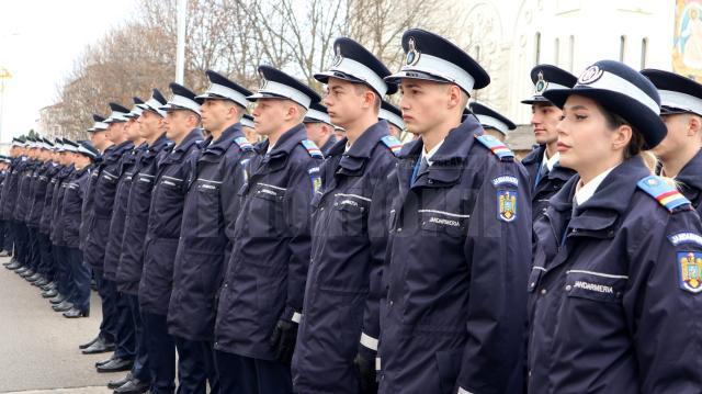 Ceremonia de absolvire şi avansare în gradul de sergent major a absolvenților Şcolii Militare de Subofiţeri de Jandarmi Fălticeni