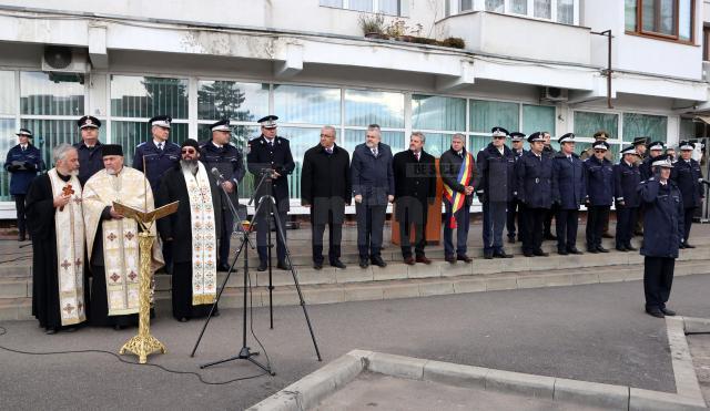 Ceremonia de absolvire şi avansare în gradul de sergent major a absolvenților Şcolii Militare de Subofiţeri de Jandarmi Fălticeni