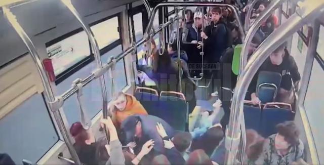 Imagini din interiorul autobuzului TPL, după frâna bruscă cauzată de șicana în trafic