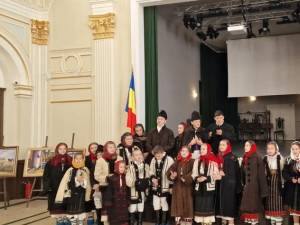 Colindători pe scena Centrului Muzeal „Cazinoul Băilor”