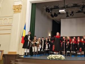 Colindători pe scena Centrului Muzeal „Cazinoul Băilor”