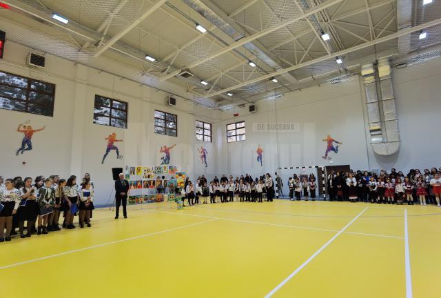 Cea mai modernă sală de sport din Suceava, realizată în timp record de Simion Tehnoconstruct, inaugurată de Ziua Națională a României