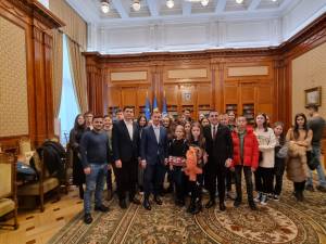 120 de copii din comunele Baia si Straja au vizitat Palatul Parlamentului la invitația deputatului PSD Gheorghe Şoldan
