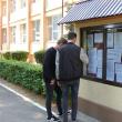 Elevii unui liceu sucevean sunt nemulțumiți că nu pot părăsi curtea școlii în pauze