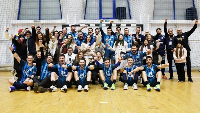 Echipa locală de handbal a obținut o victorie mare la Bacău