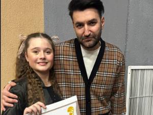 Eleva Beatrice Ecaterina Tcaciuc, în vârstă de 12 ani, s-a calificat în finala Golden Voice