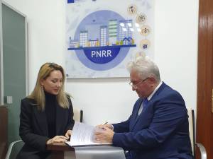 Acte adiționale pe proiecte europene, prin PNRR, semnate de primarul Sucevei, Ion Lungu, la Ministerul Dezvoltării