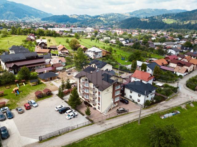 Revelion în Bucovina, cu trei nopți de cazare, la Complexul turistic Constantin, la poalele Rarăului