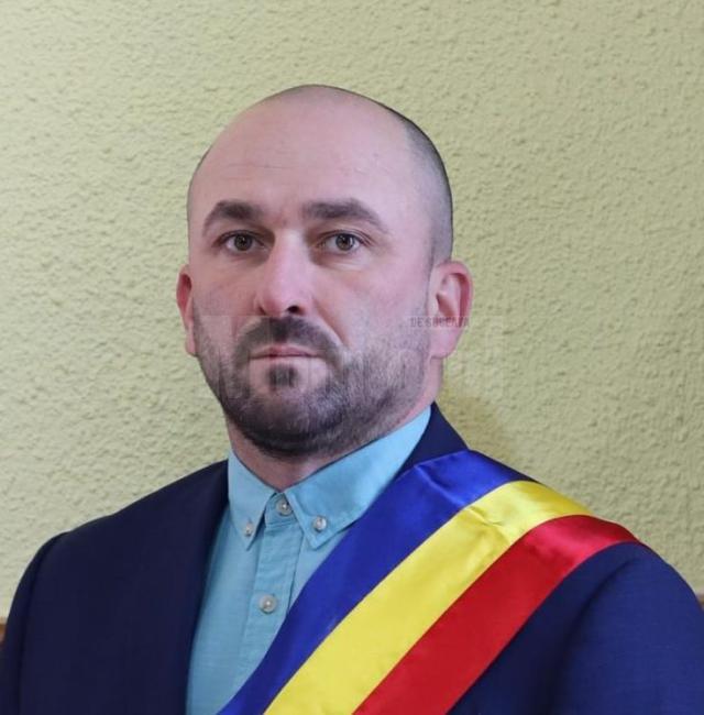 Primarul orasului Broșteni, Alexandru Hurjui