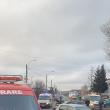 Răniți de șoferul de pe contrasens, care a intrat într-o remorcă și apoi în ei