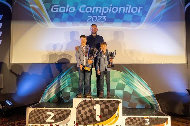Frații Vladimir şi Andrei Rebenciuc au fost premiaţi la Gala Campionilor
