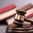Un individ care a tâlhărit un bărbat în plină zi pe o stradă din Suceava, trimis la pușcărie