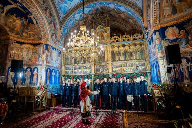 „Am pornit cu vestea bună” – concert de colinde susținut de tinerii Centrelor „Ecclesia” ale Arhiepiscopiei Sucevei și Rădăuților