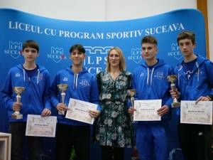 Marea campioana Cristina Casandra alături de atleții laureați pe anul 2023
