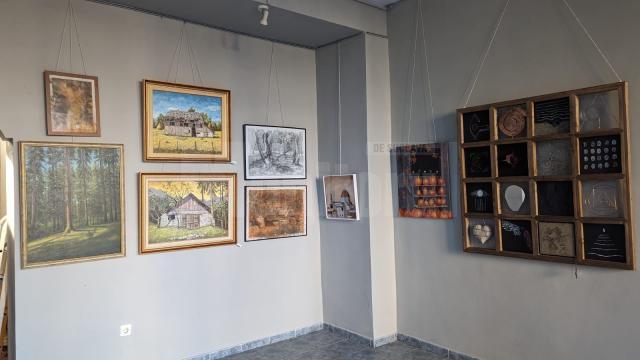 La Galeria de Artă „Ion Irimescu” Suceava s-a deschis expoziția de grup a membrilor Filialei Suceava a Uniunii Artiștilor Plastici (UAP)