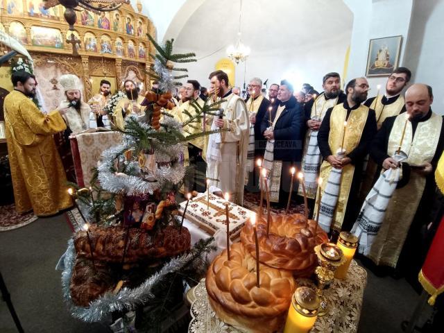 Înmormântarea părintelui Ionuț Silvestru Țurcă- imagine din Biserica Sf. Gheorghe