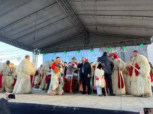 Primarul din Liteni, Tomiță Onisii, îi invită pe cetățenii orașului să participe la evenimentele organizate de Crăciun și Anul Nou