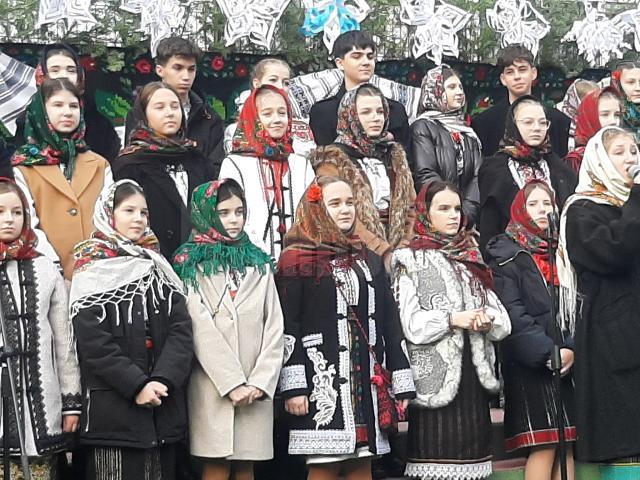 „Poveste de iarnă”, la Școala „Miron Costin” Suceava