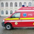 Un muncitor de la salubrizare, rănit de un coleg după ce s-a dezechilibrat și a căzut de pe ...