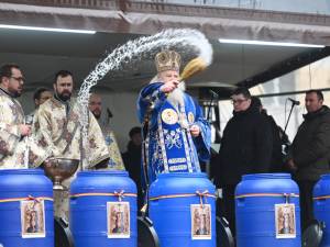 Botezul Domnului, la Mănăstirea „Sf. Ioan cel Nou de la Suceava”.