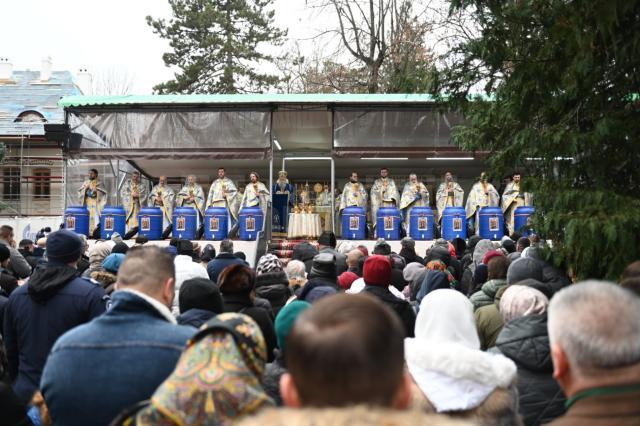 Botezul Domnului, la Mănăstirea „Sf. Ioan cel Nou de la Suceava” 3