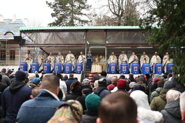 Botezul Domnului, la Mănăstirea „Sf. Ioan cel Nou de la Suceava” 9