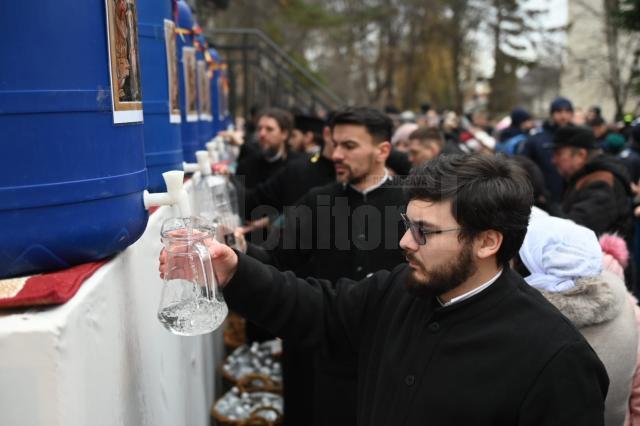 Botezul Domnului, la Mănăstirea ”Sf. Ioan cel Nou de la Suceava”