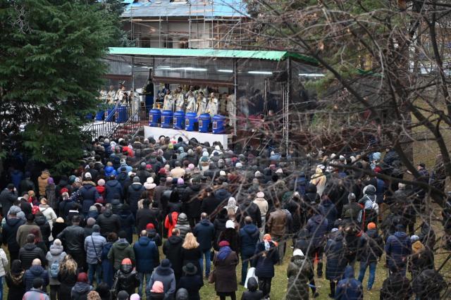 Botezul Domnului, la Mănăstirea ”Sf. Ioan cel Nou de la Suceava”