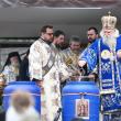 Sfânta Liturghie a fost săvârşită de Înaltpreasfințitul Părinte Calinic, Arhiepiscop al Sucevei şi Rădăuţilor