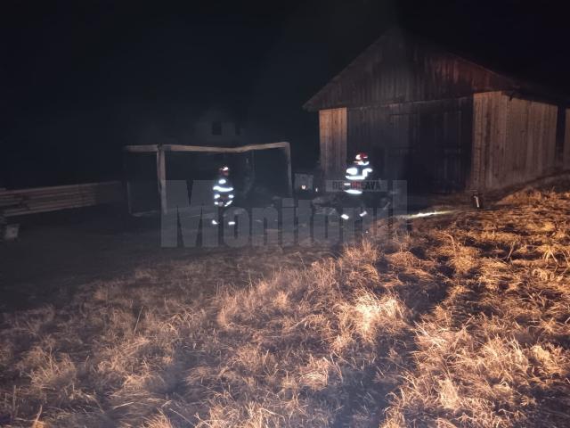 Container distrus în totalitate, după un incendiu