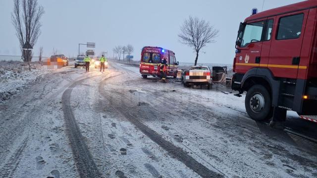 Tânăr de 22 de ani, din Suceava, mort după ce un vehicul greu a intrat, pe contrasens, în autoturismul său