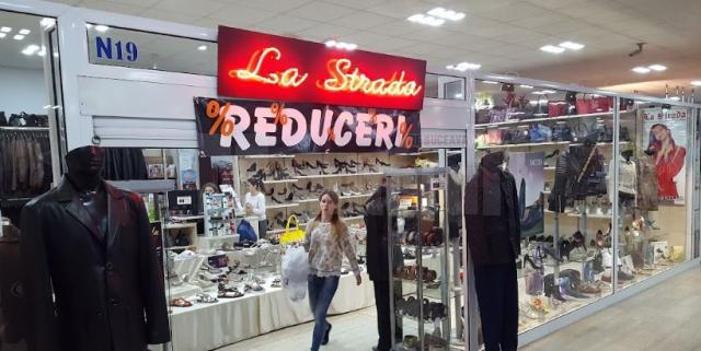 Început de an cu reduceri cuprinse între 40 și 50 la sută la majoritatea produselor, în magazinele „La Strada”