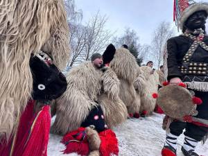 Festivalul obiceiurilor de iarna pe stil vechi Drăgușeni