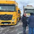 Transportatorii s-au adunat în parcarea de pe șoseaua de centură a Sucevei