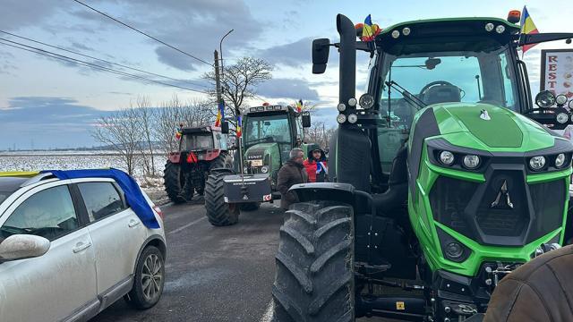 Vama Siret, blocată din nou de fermieri