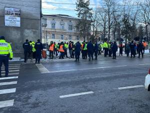 Șoferii de tir ucraineni blocați în România de protestul fermierilor s-au răsculat