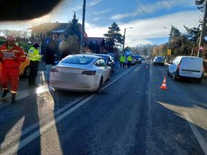 Accidentul de pe Calea Unirii, provocat de un tânăr de 24 de ani, la volanul unei Tesla